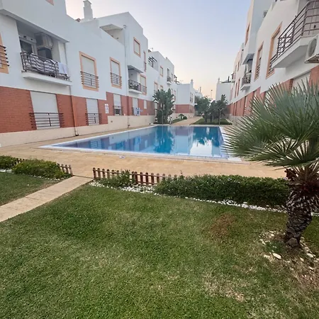 Avec Acces A 4 Piscines