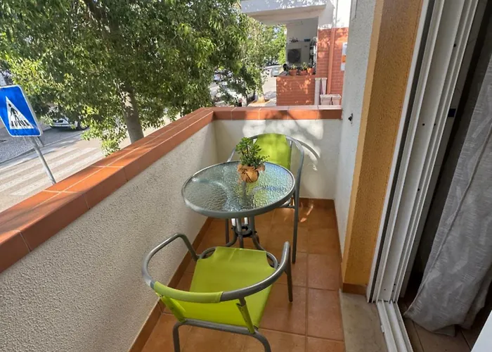 Avec Acces A 4 Piscines アパート *